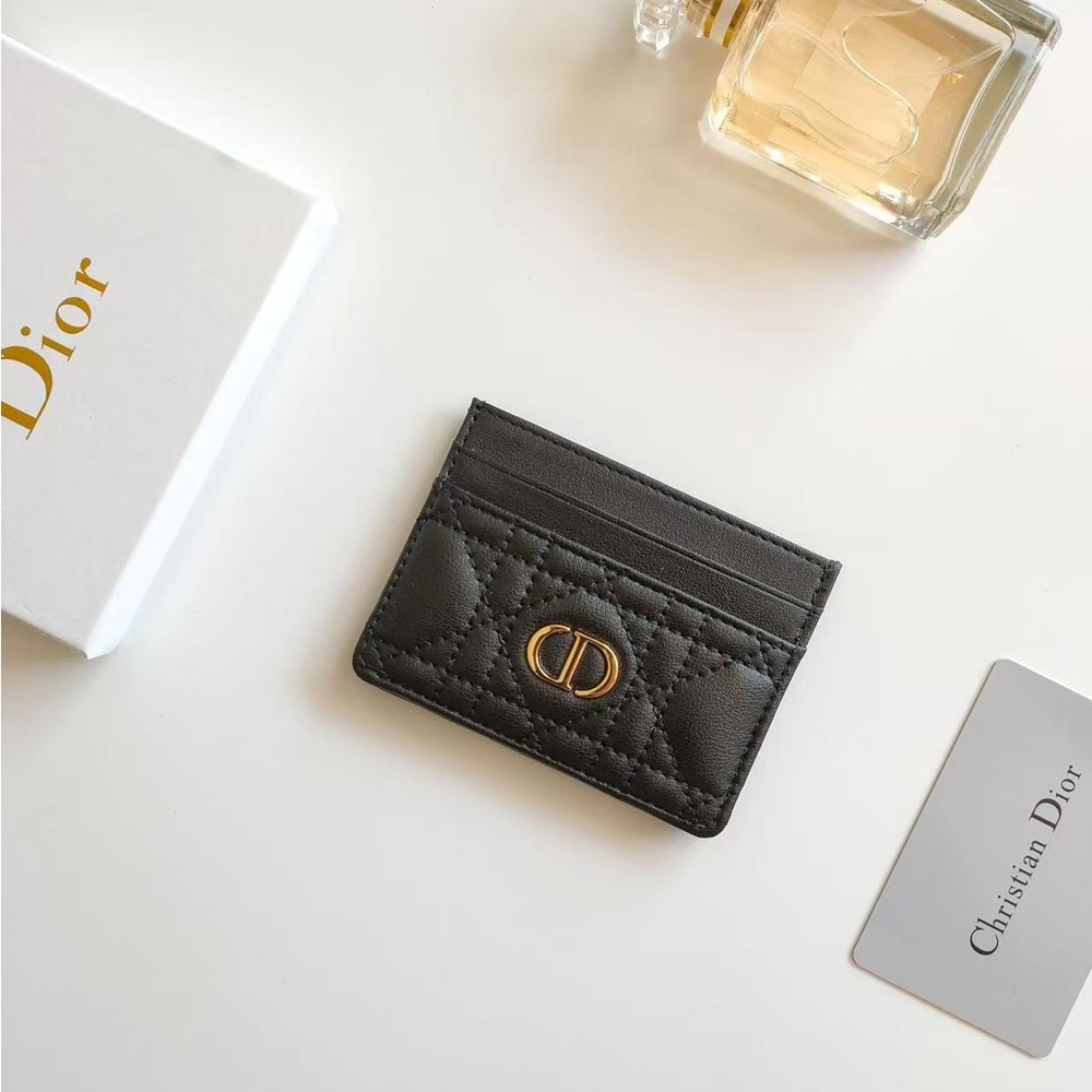 The Dior five-card holder is a new wallet for this season.